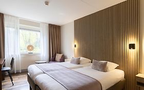 50|50 Hotel Belmont